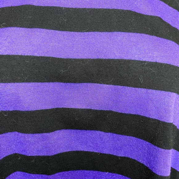 Striped Crop Top - Picture 3 of 4